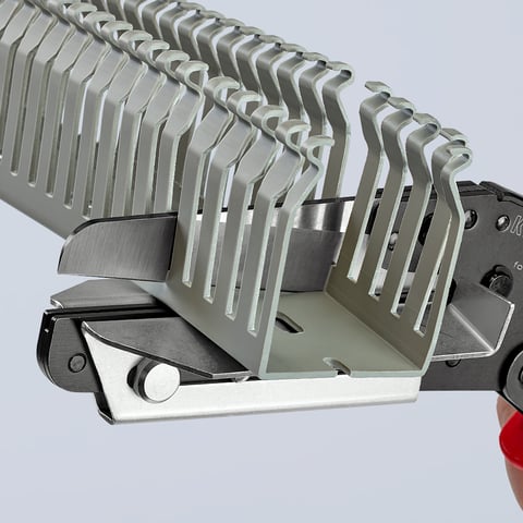 Vinyl Shears Also for cable ducts | KNIPEX