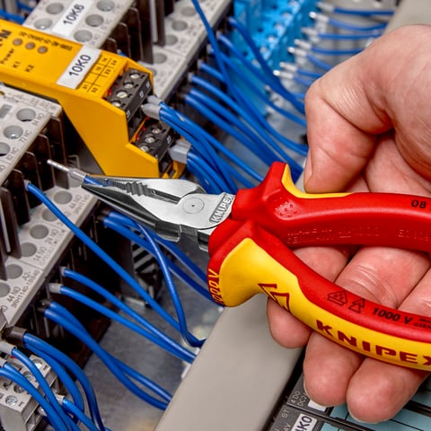 Needle-Nose Combination Pliers | KNIPEX
