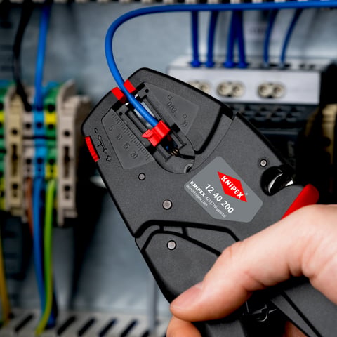 KNIPEX EvoStrip Selbsteinstellende Abisolierzange | 12 40 200