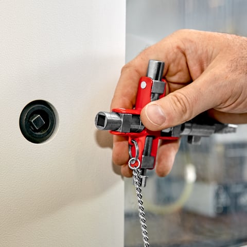 Universal Key "Construction" For all standard cabinets and shut-off systems | 00 11 06 V01