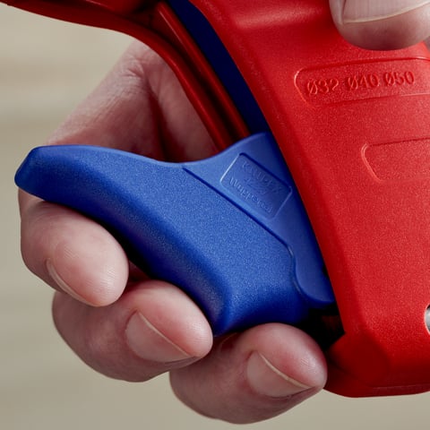 KNIPEX DP50 Tagliatubi per tubi di drenaggio in plastica a parete sottile | 90 23 01 BK