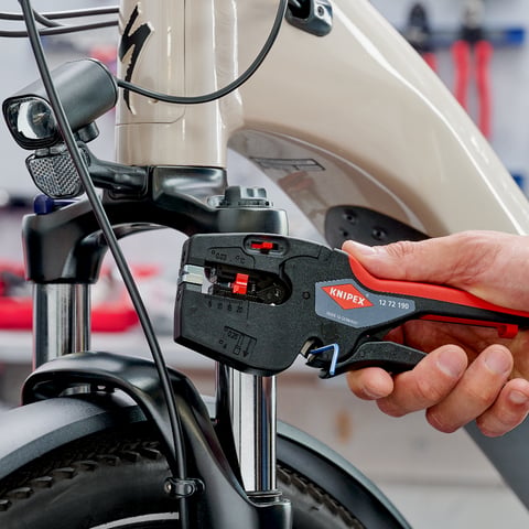 KNIPEX NexStrip® Elektriker-Multiwerkzeug | 12 72 190