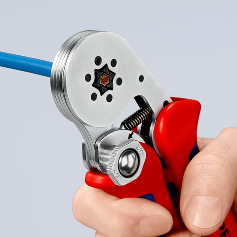 Self-Adjusting Crimping Pliers for wire ferrules With lateral