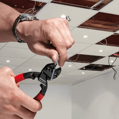 KNIPEX CoBolt® Compact Bolt Cutters | KNIPEX