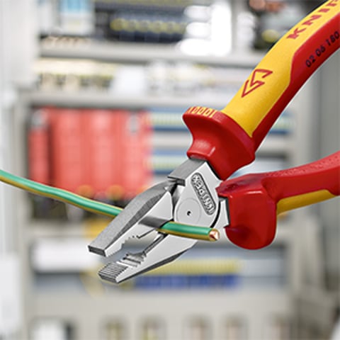 High Leverage Combination Pliers | 02 06 180