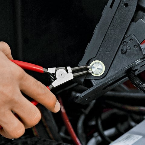 Circlip Pliers For external circlips on shafts | KNIPEX