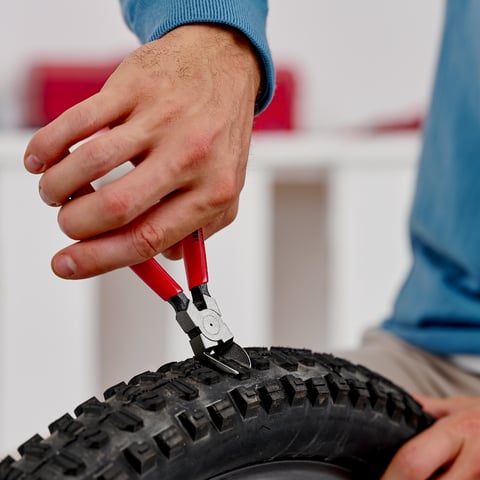 Diagonal Cutters for plastics | KNIPEX