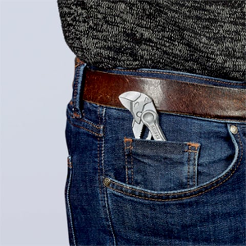Pliers Wrenches XS Pliers and a wrench in a single tool | 86 04 100