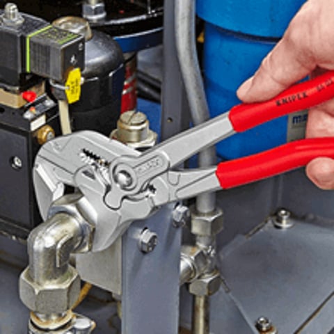 Pliers Wrench Pliers and a wrench in a single tool | 86 03 300