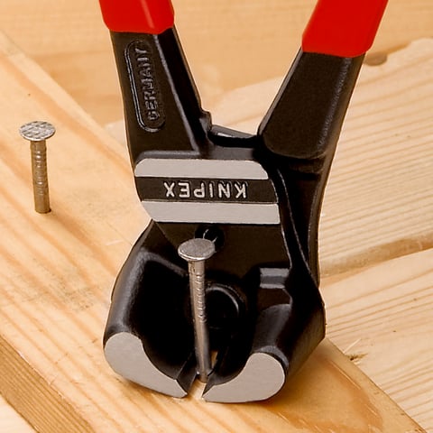 ボルトエンドカッティングニッパー 高いテコ比 | KNIPEX