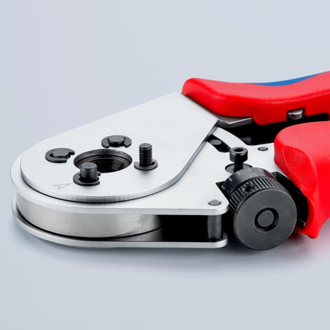 Four-Mandrel Crimping Pliers for turned contacts | KNIPEX