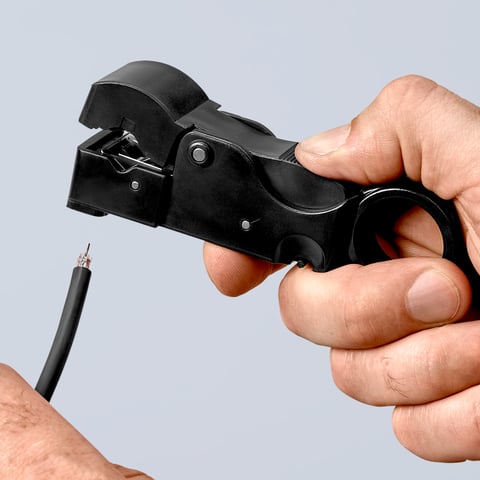Stripping Tool for coax cable | 16 60 05 SB