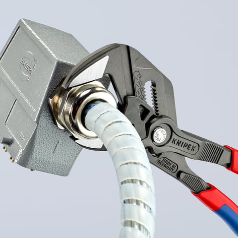 Pliers Wrench Pliers and a wrench in a single tool | 86 02 250