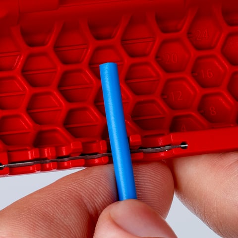 KNIPEX TwistCut® 波形パイプカッター | KNIPEX