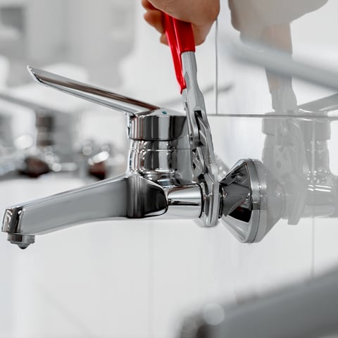 Chave de alicate Alicate e chave de parafuso em uma só ferramenta | 86 03 250