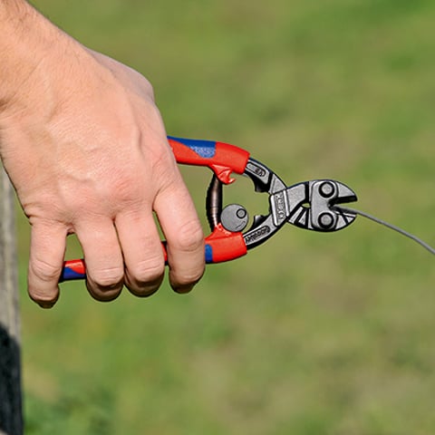 KNIPEX CoBolt® Kompakt-Bolzenschneider | 71 12 200