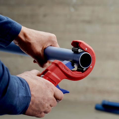 KNIPEX DP50 Rohrschneider für dünnwandige Kunststoff-Abflussrohre | 90 23 01 BK