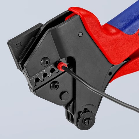 Crimpeinsatz Für Stecker der AMP-Superseal 1.5 Serie von Tyco Electronics | 97 49 28
