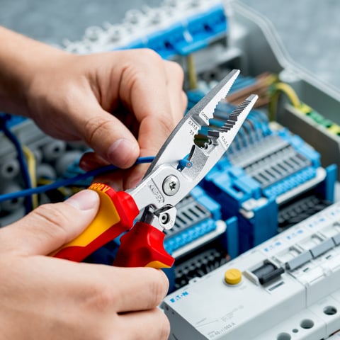 電気設備用マルチプライヤー | KNIPEX