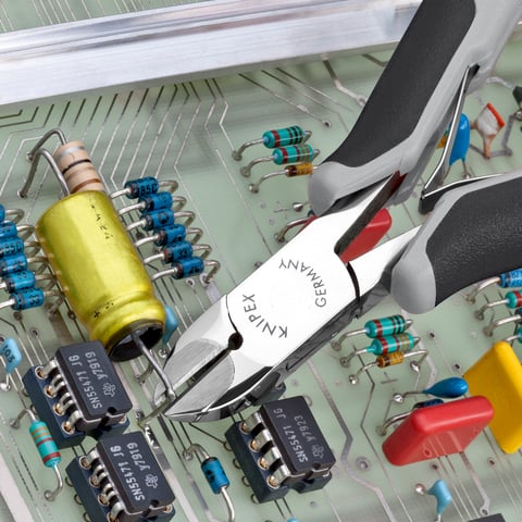 Elektronik-Seitenschneider mit eingesetzter Hartmetallschneide ESD | 77 02 120 H ESD